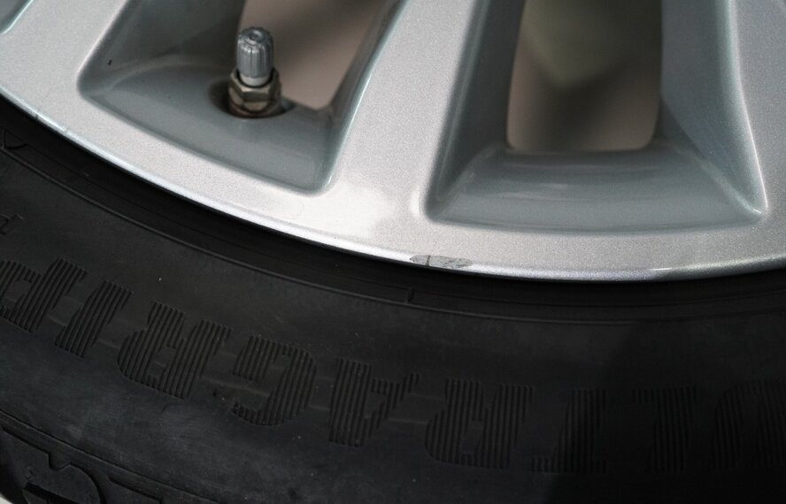 BMW BMW 5 er G30 G31 8 er G14 G15 G16 632 18 Zoll Felgen Goodyear Winterkompletträder Original