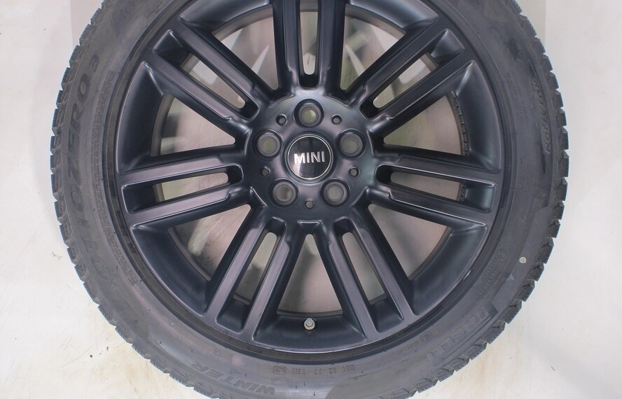 Mini Mini Countryman F60 532 18 Zoll Felgen Pirelli Runflat Winterkompletträder Original