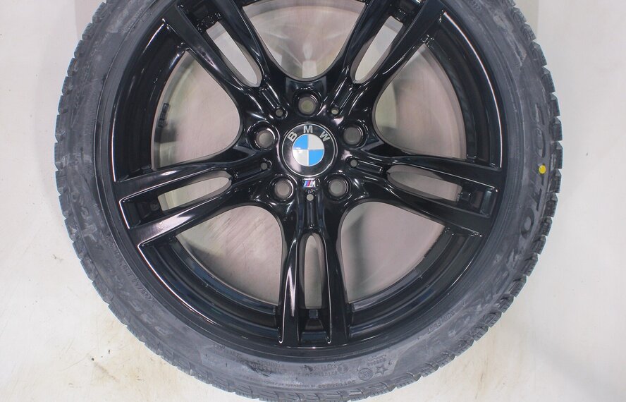 BMW BMW 3 4 er F30 F31 F32 F33 F36 400M 18 Zoll Felgen Pirelli Runflat Winterkompletträder Neu Original