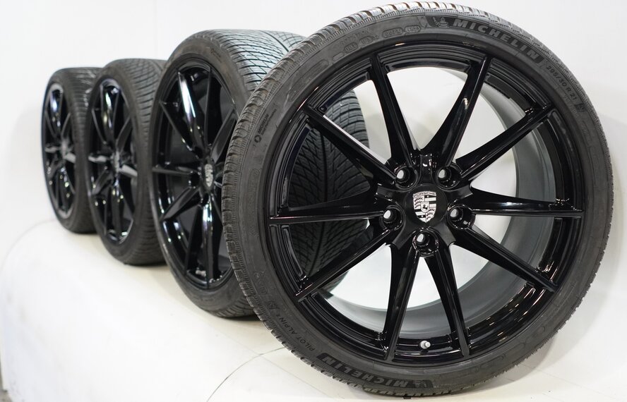 Porsche Porsche 911 992 Carrera S 4S Targa 4S 20 & 21 Zoll Felgen Michelin Winterkompletträder Original