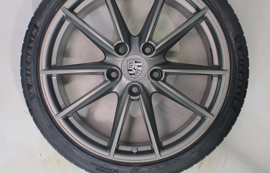 Porsche Porsche 911 992 Carrera S 4S Targa 4S 20 & 21 Zoll Felgen Michelin Sommerkompletträder Neu Original