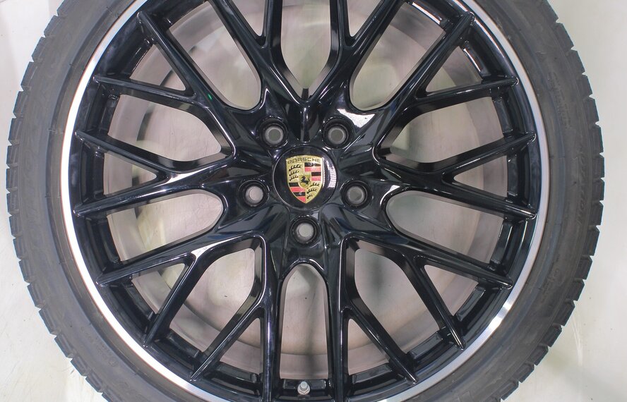 Porsche Porsche Panamera 971 21 Zoll Felgen Pirelli Winterkompletträder Original