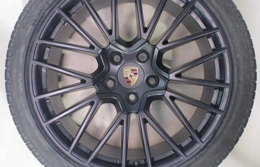 Porsche Porsche Cayenne E3 21 Zoll Felgen Pirelli Winterkompletträder Original