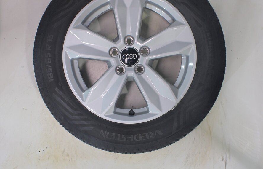 Audi Audi A1 S1 82A 8X 15 Zoll Felgen Vredestein All-Season (4 Jahreszeiten) Original