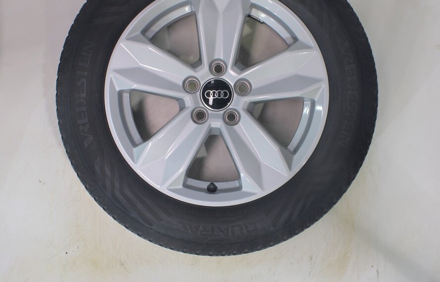 Audi Audi A1 S1 82A 8X 15 Zoll Felgen Vredestein All-Season (4 Jahreszeiten) Original