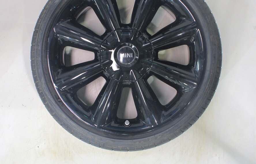 Mini Mini Cooper / S / One / Cabrio F55 F56 F57 507 18 Zoll Felgen Pirelli Runflat Sommerkompletträder Original