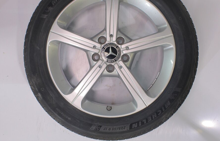 Mercedes Mercedes A B CLA Klasse W177 C118 W247 17 Zoll Felgen Michelin Winterkompletträder Original