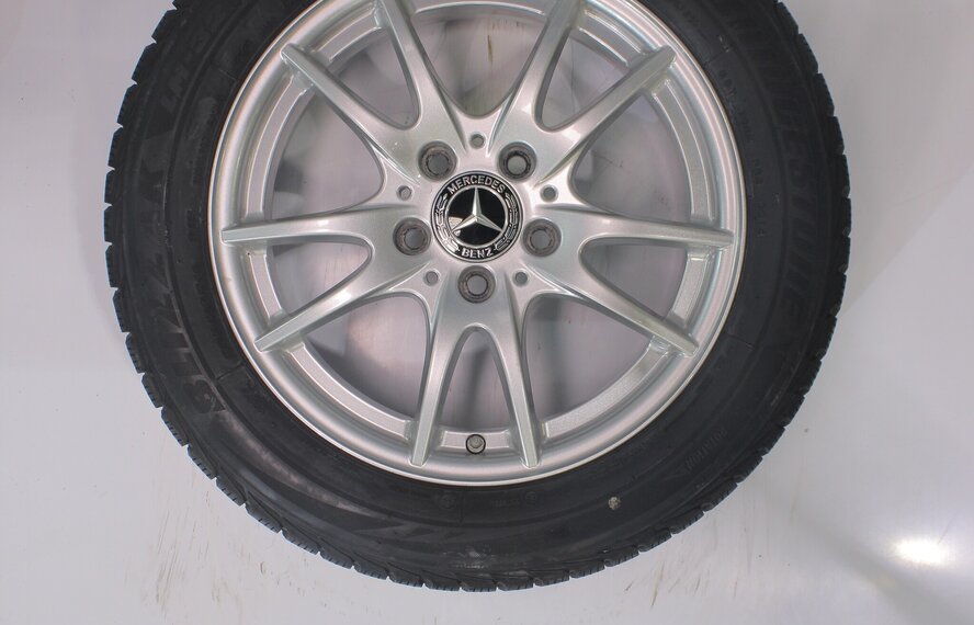 Mercedes Mercedes A B CLA Klasse W176 W117 W246 16 Zoll Felgen Bridgestone Winterkompletträder Original