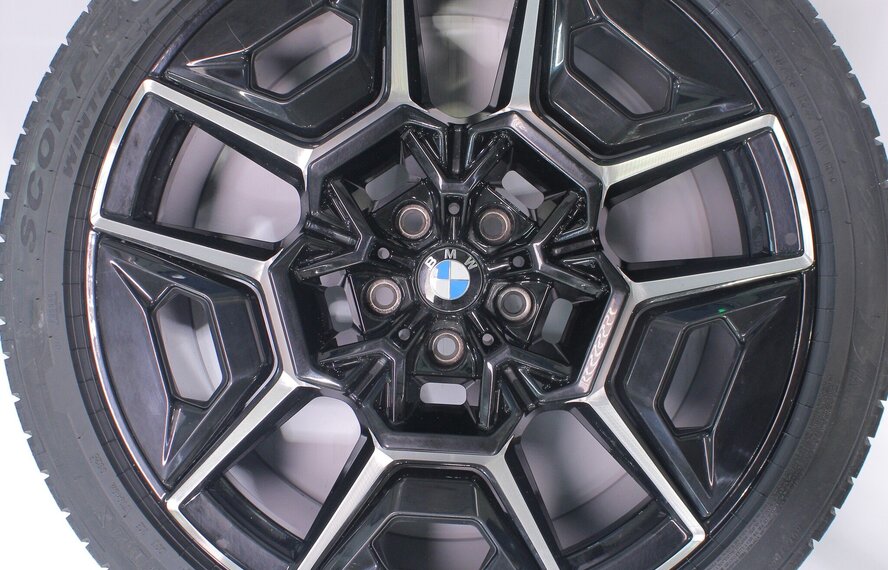 BMW BMW XM G09 922M 22 Zoll Felgen Pirelli Winterkompletträder Neu Original