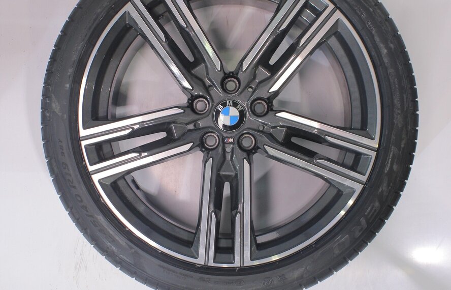BMW BMW 5 er G30 G31 8 er G14 G15 G16 727M 19 Zoll Felgen Pirelli Runflat Sommerkompletträder Neu Original
