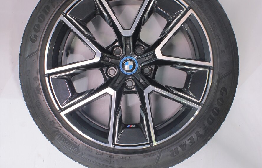 BMW BMW 4 er i4 G26 858M 18 Zoll Felgen Goodyear Winterkompletträder Original