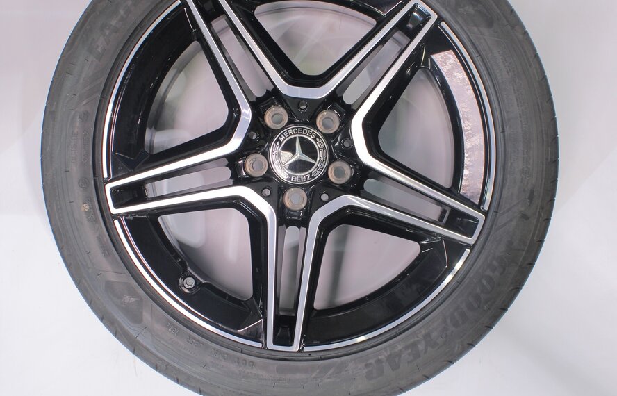 Mercedes Mercedes E Klasse W213 S213 18 Zoll Felgen Goodyear Sommerkompletträder Original