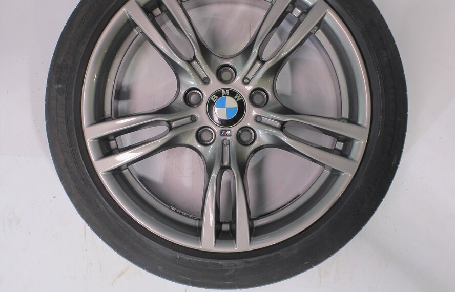 BMW BMW 3 4 er F30 F31 F32 F33 F36 400M 18 Zoll Felgen Michelin Sommerkompletträder Original