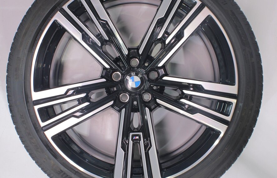 BMW BMW 7 er G70 X3 G45 908M 21 Zoll Felgen Bridgestone Winterkompletträder Original