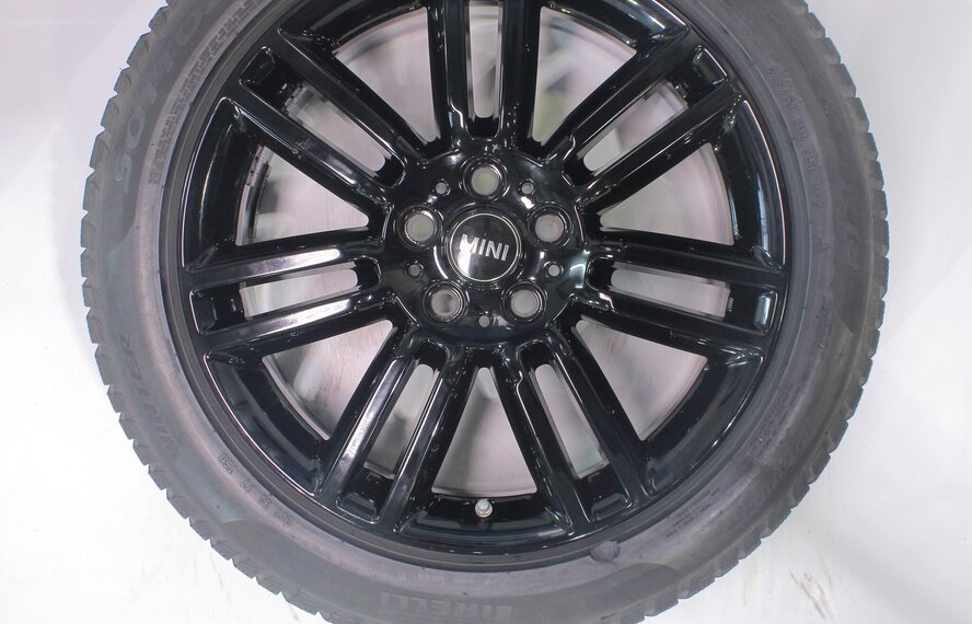 Mini Mini Countryman F60 532 18 Zoll Felgen Pirelli Runflat Winterkompletträder Original