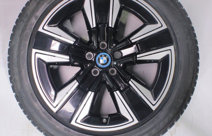 BMW BMW iX3 G08 842 19 Zoll Felgen Pirelli Runflat Winterkompletträder Original