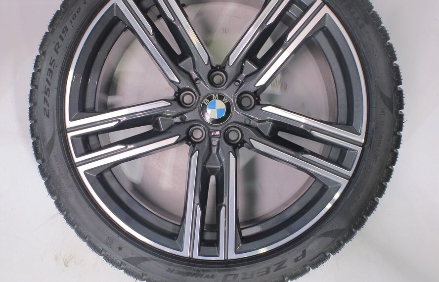 BMW BMW 5 er G30 G31 8 er G14 G15 G16 727M 19 Zoll Felgen Pirelli Runflat Winterkompletträder Neu Original