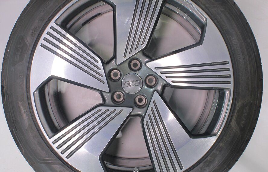 Audi Audi e-tron GE Q8 e-tron 21 Zoll Felgen Goodyear Sommerkompletträder Original
