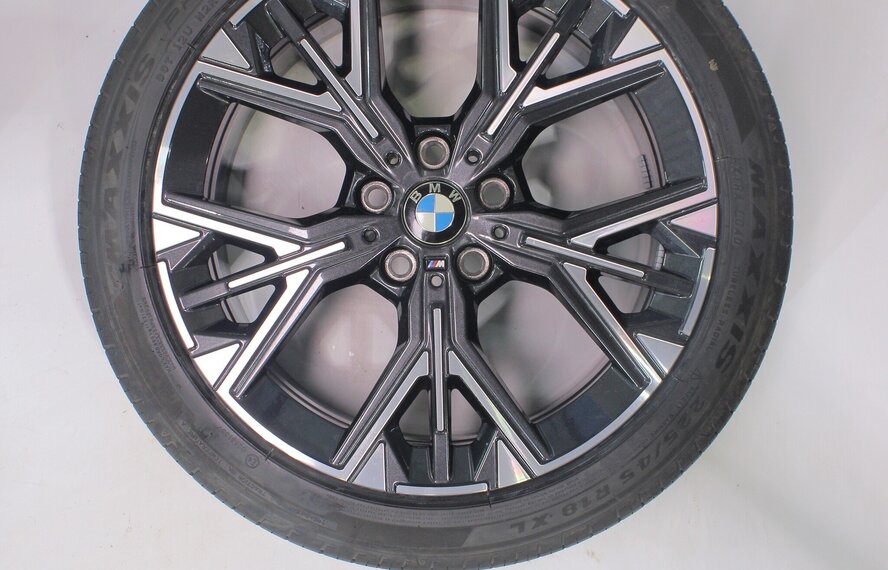 BMW BMW 1 er 2 er F70 F74 975M 18 Zoll Felgen Maxxis Sommerkompletträder Original