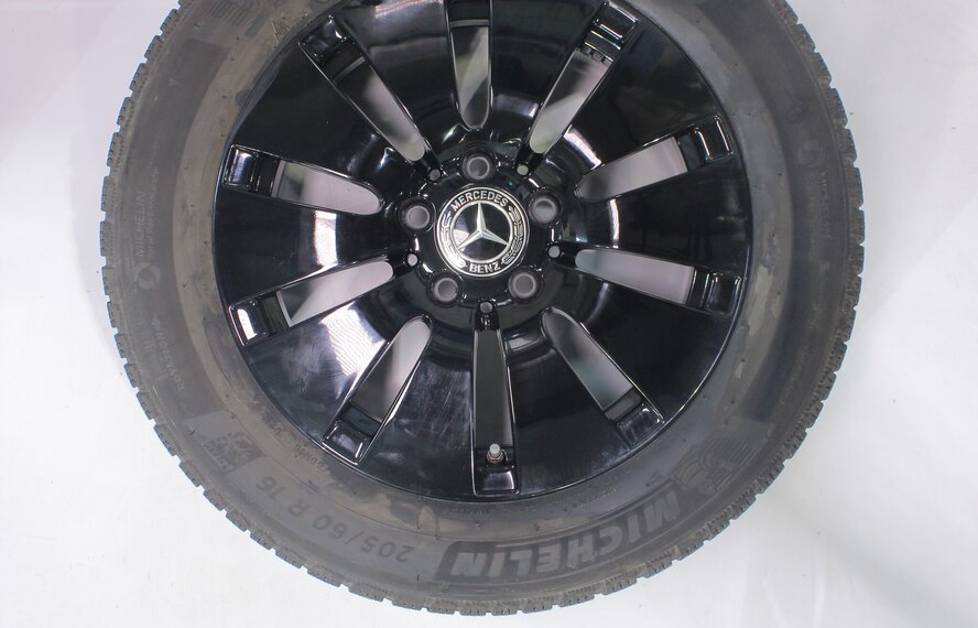 Mercedes Mercedes C-Klasse W205 S205 C205 16 Zoll Felgen Michelin Winterkompletträder Original
