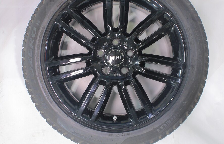 Mini Mini Countryman F60 532 18 Zoll Felgen Pirelli Runflat Winterkompletträder Original