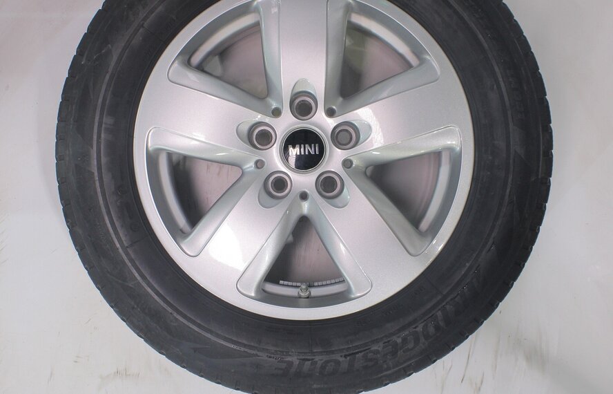Mini Mini Countryman F60 517 16 Zoll Felgen Bridgestone Winterkompletträder Original