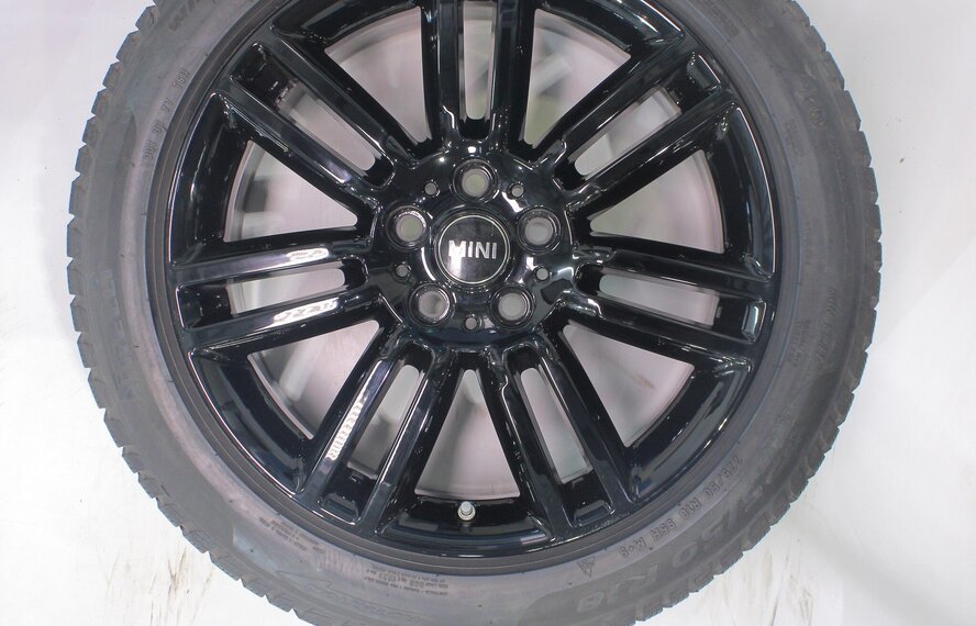 Mini Mini Countryman F60 532 18 Zoll Felgen Pirelli Runflat Winterkompletträder Original