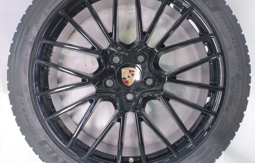 Porsche Porsche Cayenne Coupé 21 Zoll Felgen Michelin Winterkompletträder Original