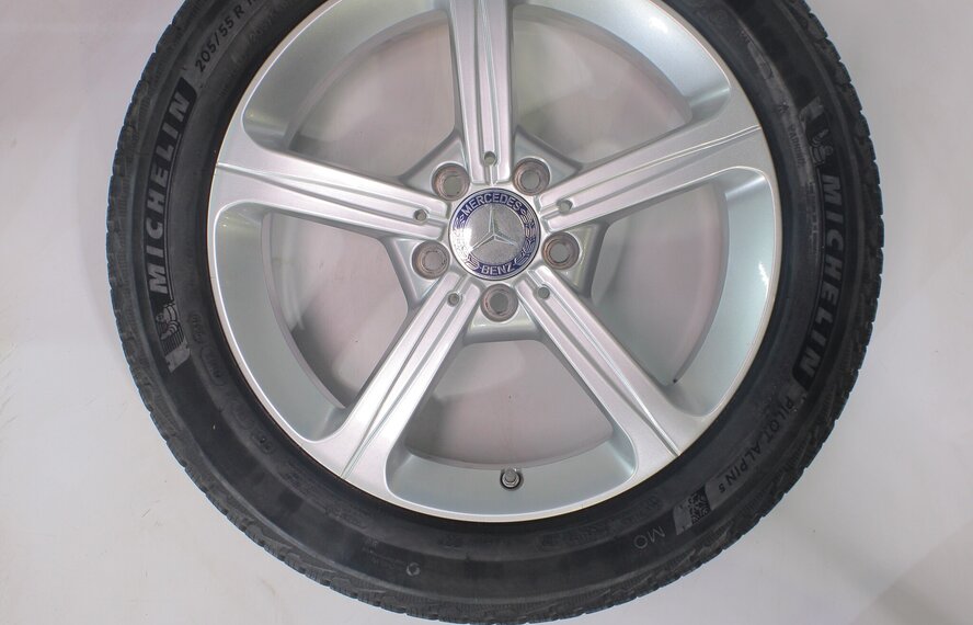 Mercedes Mercedes A B CLA Klasse W177 C118 W247 17 Zoll Felgen Michelin Winterkompletträder Original