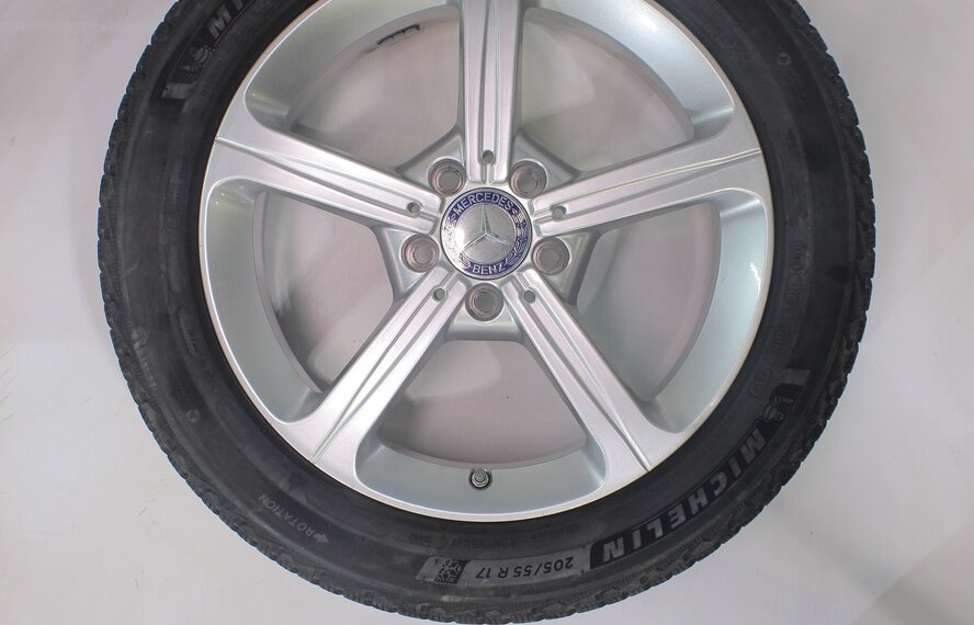 Mercedes Mercedes A B CLA Klasse W177 C118 W247 17 Zoll Felgen Michelin Winterkompletträder Original