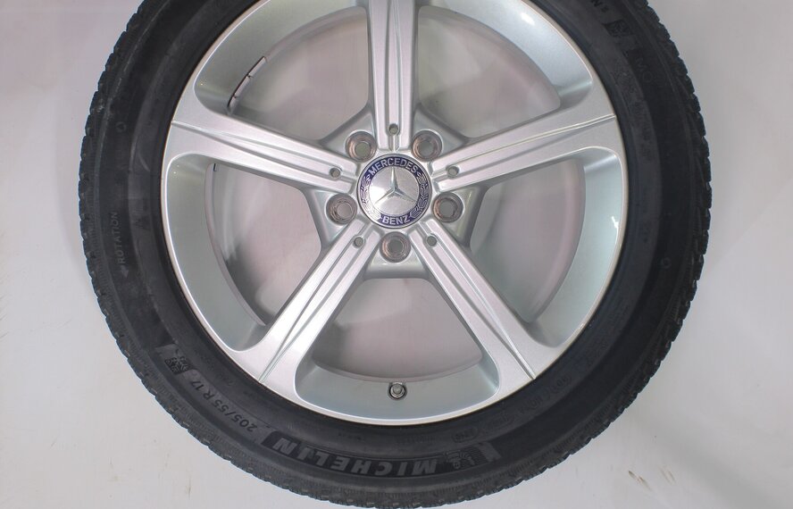 Mercedes Mercedes A B CLA Klasse W177 C118 W247 17 Zoll Felgen Michelin Winterkompletträder Original