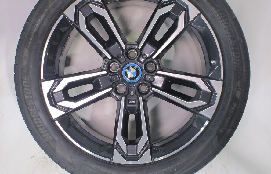 BMW BMW X1 iX1 U11 BEV X2 iX2 U10 871M 19 Zoll Felgen Bridgestone Sommerkompletträder Neu Original