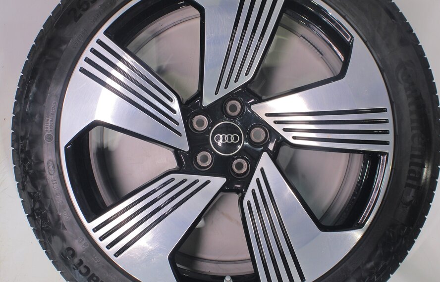 Audi Audi e-tron GE Q8 e-tron 21 Zoll Felgen Continental Sommerkompletträder Original