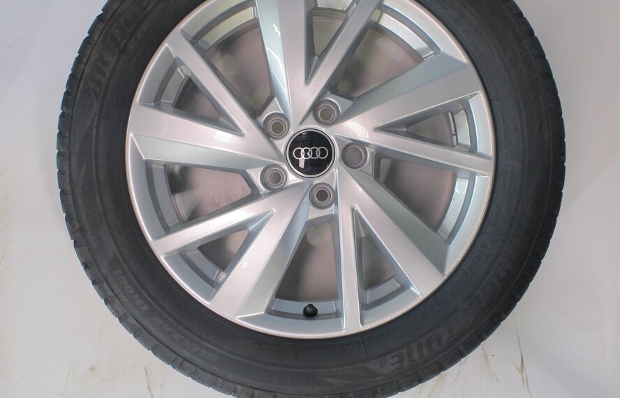 Audi Audi Q2 SQ2 81A 17 Zoll Felgen Bridgestone Winterkompletträder Original