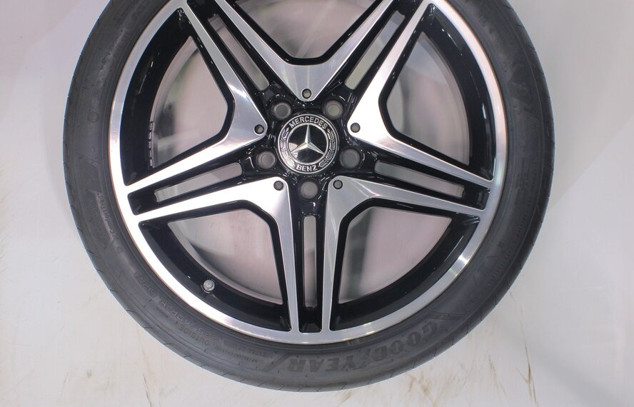 Mercedes Mercedes A B CLA Klasse W176 W117 W246 18 Zoll Felgen Goodyear Sommerkompletträder Original