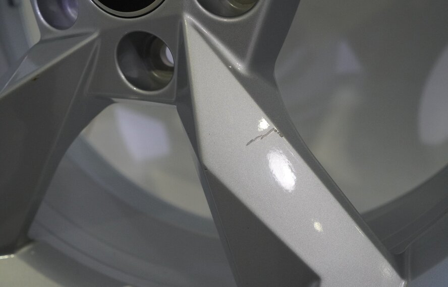 Audi Audi Q3 SQ3 F3B 19 Zoll Felgen Goodyear Winterkompletträder Original