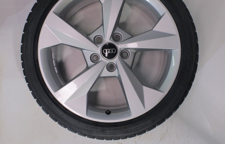 Audi Audi A3 S3 8Y 8V 18 Zoll Felgen Bridgestone Winterkompletträder Original