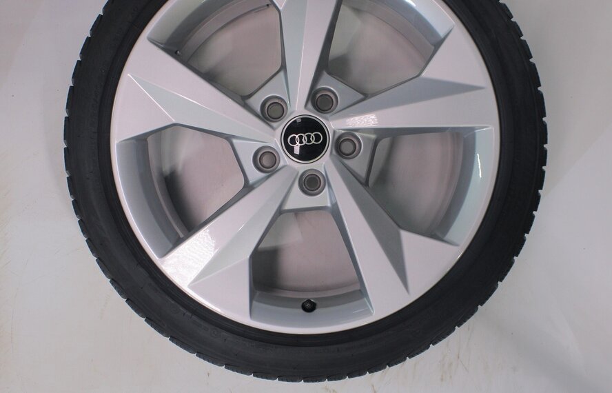 Audi Audi A3 S3 8Y 8V 18 Zoll Felgen Bridgestone Winterkompletträder Original