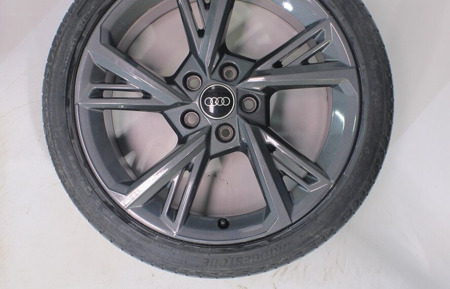 Audi Audi A3 S3 8Y 8V 18 Zoll Felgen Bridgestone Sommerkompletträder Neu Original