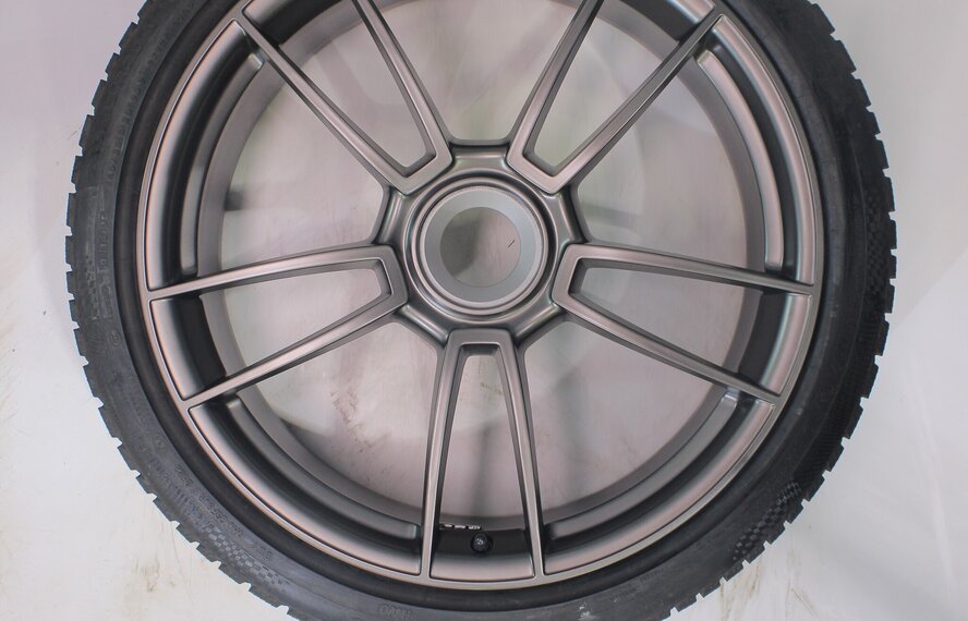 Porsche Porsche 911 992 GTS Turbo S GT3 20 & 21 Zoll Felgen Continental Winterkompletträder Original