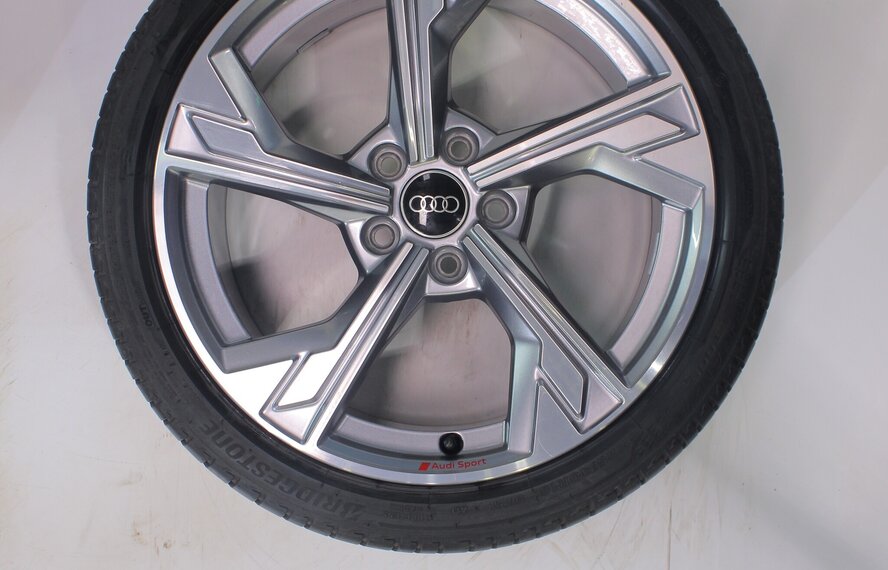 Audi Audi A3 S3 8Y 8V 18 Zoll Felgen Bridgestone Sommerkompletträder Original