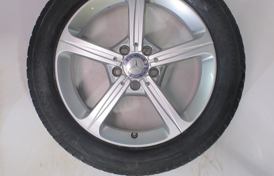 Mercedes Mercedes A B CLA Klasse W177 C118 W247 17 Zoll Felgen Bridgestone Winterkompletträder Original