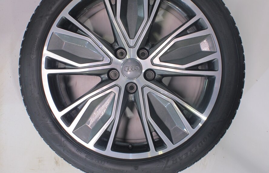 Audi Audi A5 S5 B10 19 Zoll Felgen Goodyear Winterkompletträder Original