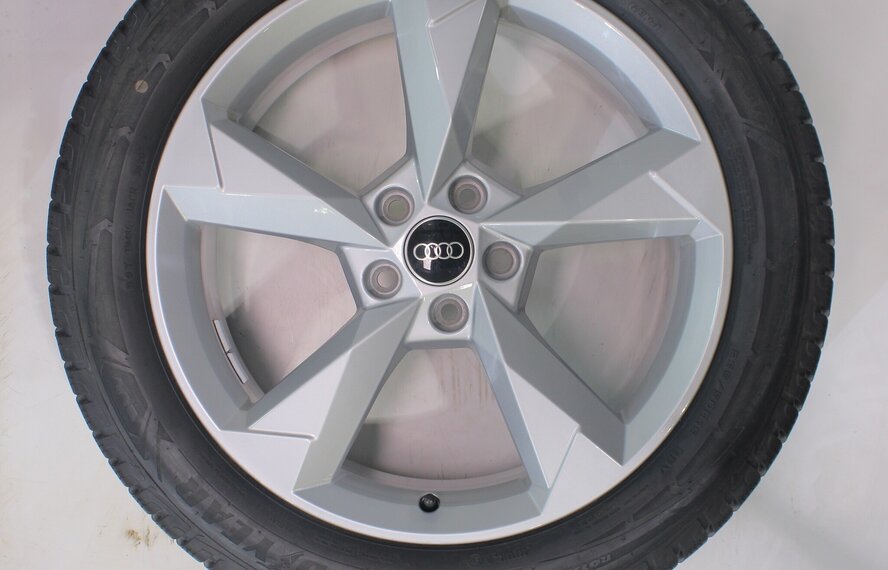Audi Audi Q3 SQ3 F3B 19 Zoll Felgen Goodyear Winterkompletträder Original