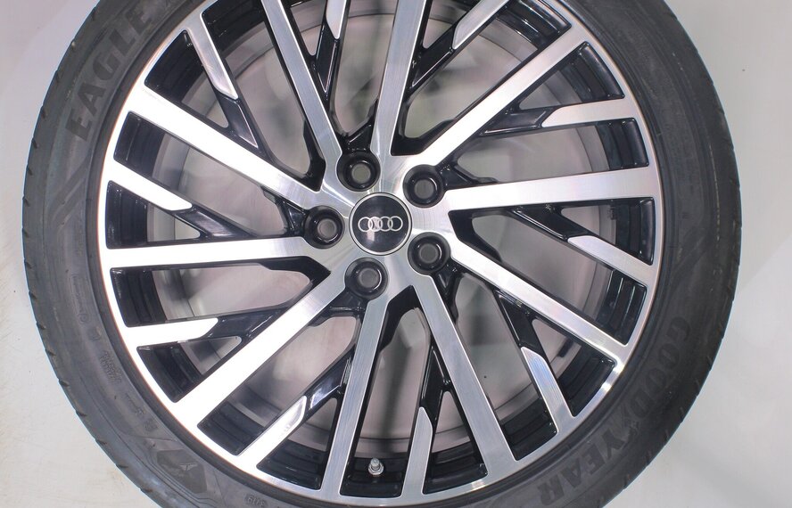 Audi Audi A8 S8 4N 20 Zoll Felgen Goodyear Sommerkompletträder Original