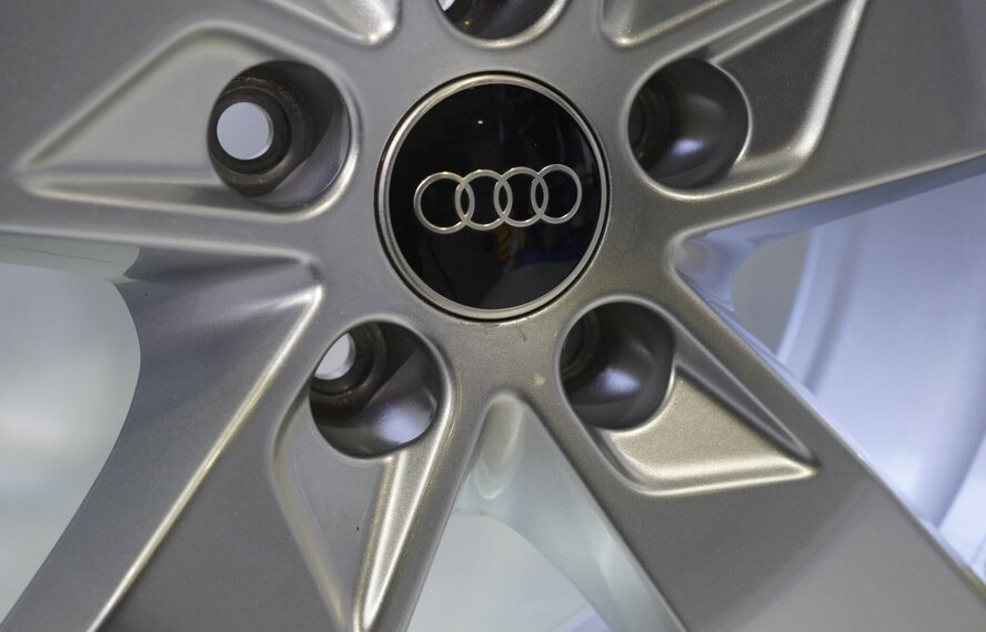 Audi Audi A6 A7 4K C8 20 Zoll Felgen Continental Winterkompletträder Original