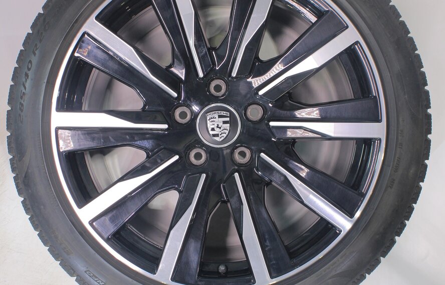 Porsche Porsche Taycan 4S S Turbo 20 Zoll Felgen Pirelli Winterkompletträder Original