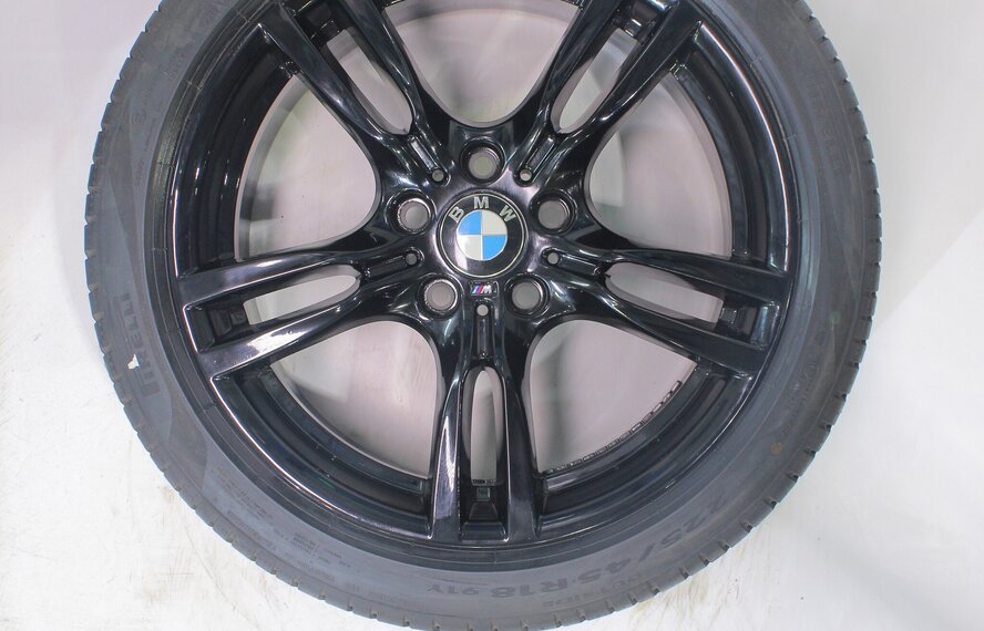 BMW BMW 3 4 er F30 F31 F32 F33 F36 400M 18 Zoll Felgen Pirelli Sommerkompletträder Neu Original