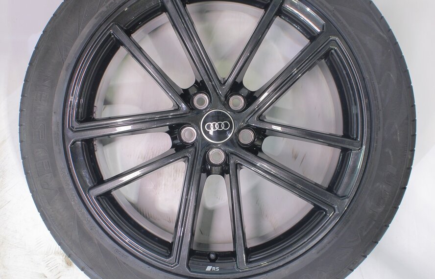 Audi Audi Q5 8MA S-line 20 Zoll Felgen Vredestein Sommerkompletträder Original