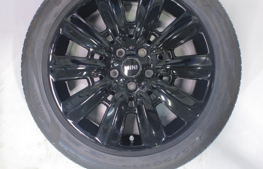 Mini Mini Countryman F60 533 18 Zoll Felgen Pirelli Sommerkompletträder Original